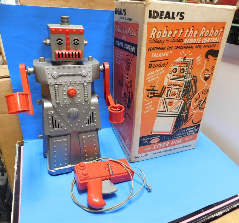 ! VINTAGE 50'S IDEAL ROBERT THE ROBOT LIGHTS UP VOICE WORKS W/BOX READ C VIDEO!