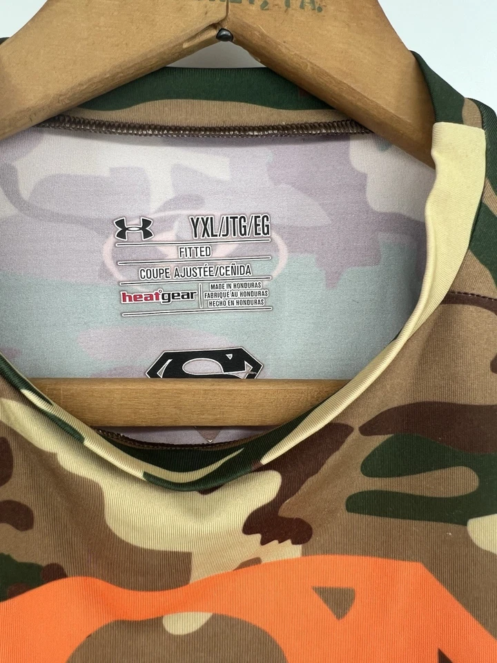 Under Armour YXL Camo Superman Fitted T Shirt Short Sleeved Blaze Orange - Image 3 of 4