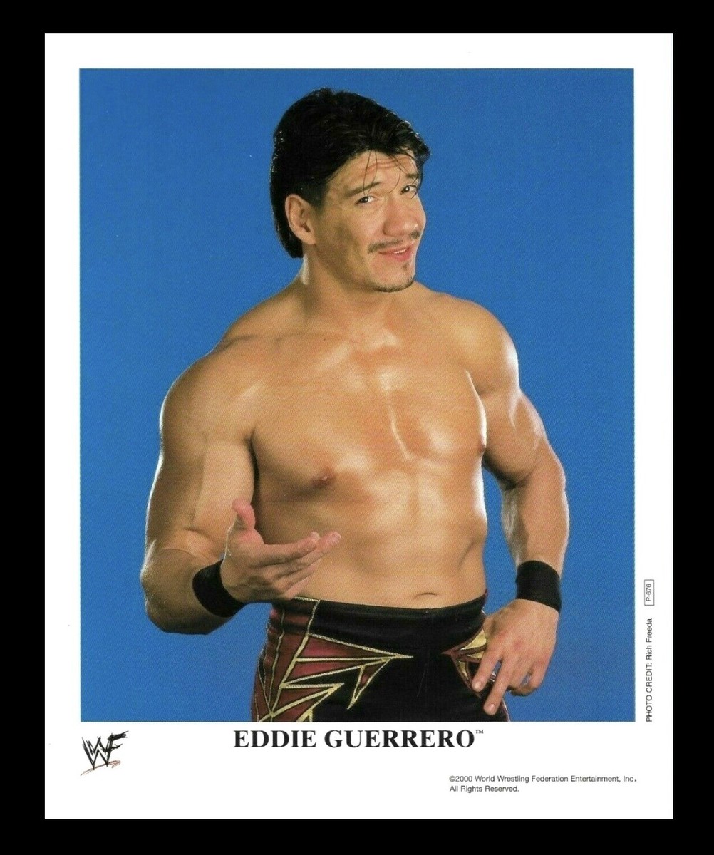 WWE EDDIE GUERRERO P-676 OFFICIAL LICENSED ORIGINAL 8X10 PROMO