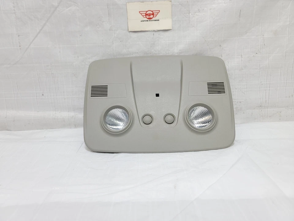 2009-2012 Chevrolet Traverse Overhead Console Dome Light Lamp OEM 199052431 - Image 2 of 4