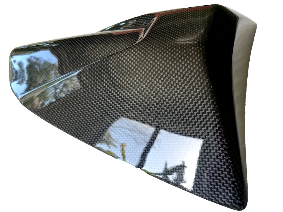 Capuz de assento Aprilia fibra de carbono RSV 1000 R 2004 2005 - Imagem 2 de 3