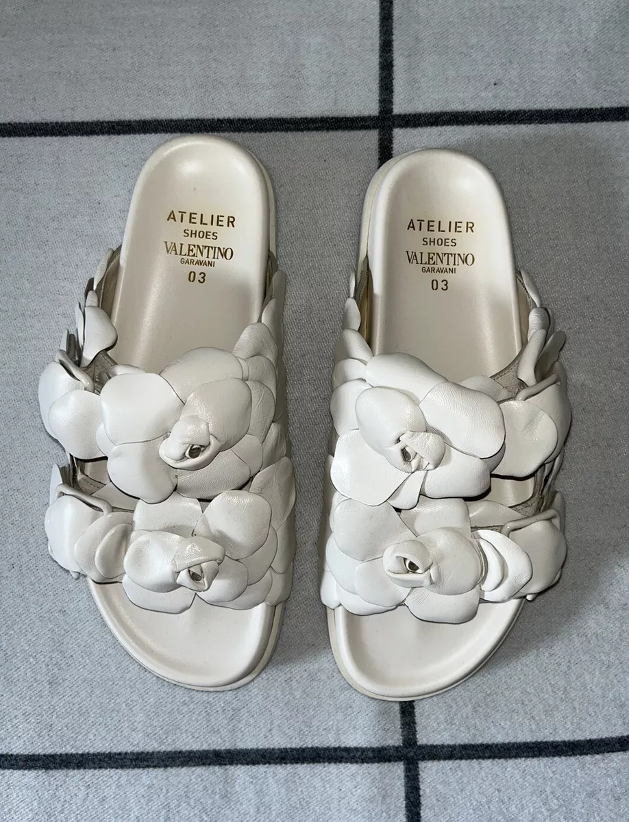 Valentino Garavani Off-White 03 Rose Edition Atelier Petal Sandals