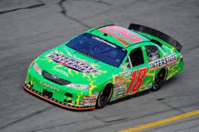 18 Kyle Busch Interstate Batteries 2008 1/32nd Scale Nascar