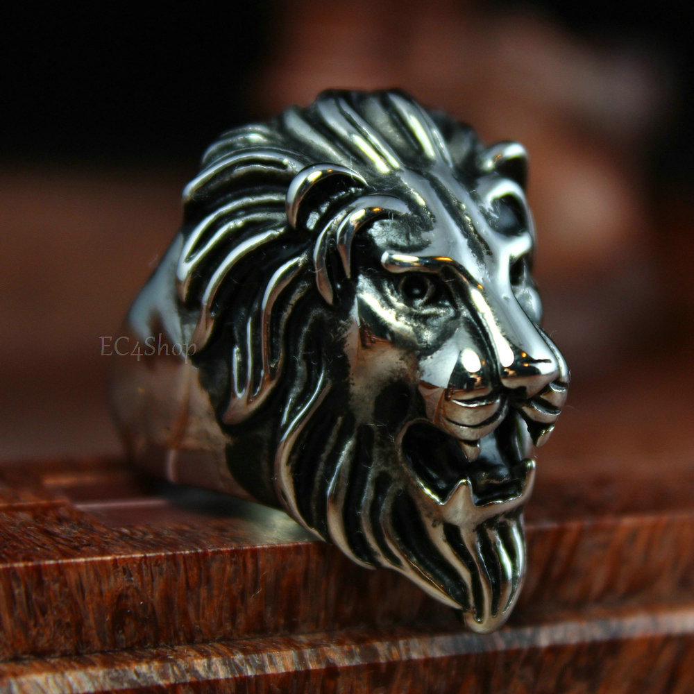 Silver Cubic Zirconia Surround Lion Head Oval Signet Ring In Clear | (AU