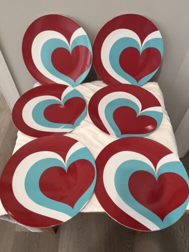 NWT SET OF 6 HEART DINNER PLATES (PLASTIC)-TARGET - Picture 1 of 6