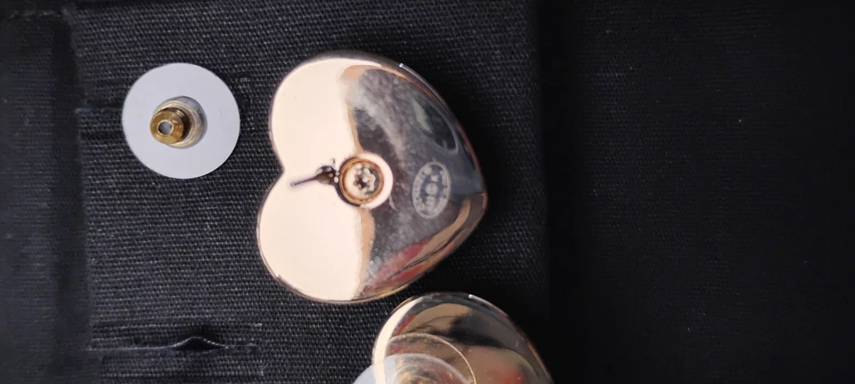 Auténticos pendientes de piel de cordero Foto 3 de 4