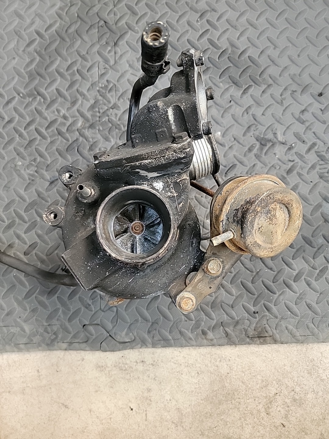 2016-2021 MCLAREN 570S 570GT RWD 3.8L DRIVER LEFT TURBOCHARGER OEM