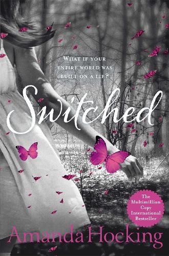 Amanda Hocking Switched (Tascabile) Trylle Trilogy