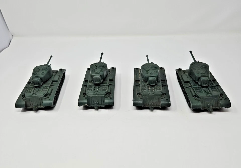 Lote de 4 tanques de plástico blando verde bosque campo de batalla Marx 1963 vintage #41 Foto 3 de 4
