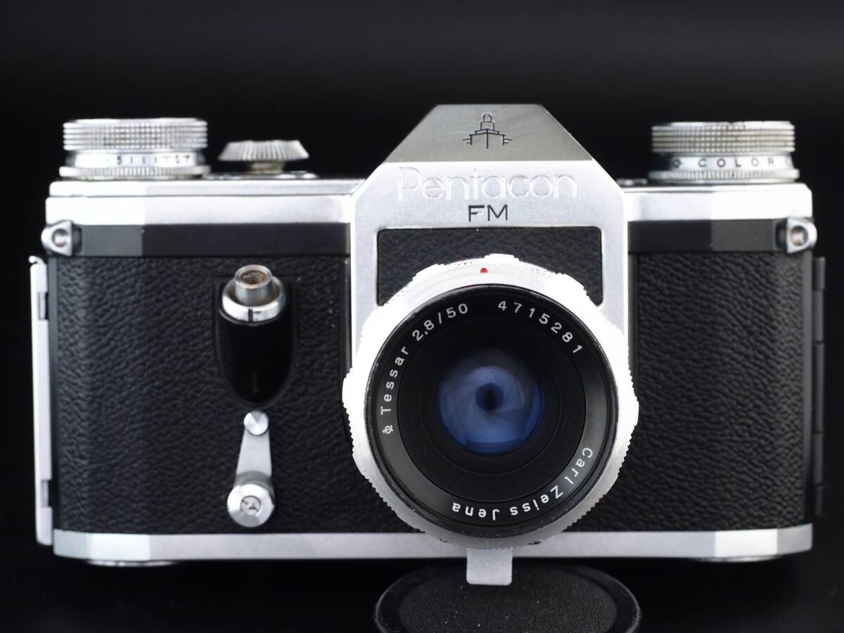 Zeiss Ikon Pentacon FM + Carl Zeiss Jena Tessar 50mm F2.8 Zeiss Ikon Pentacon FM + Carl Zeiss Jena Tessar 50mm F2.8