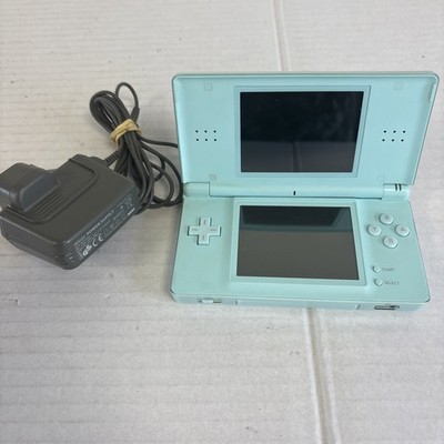 Nintendo DS Lite Videospielkonsole inklusive Ladegerät Türkis Stylus