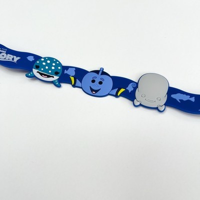 Cast Member Exclusive 2016 Disney Store FINDING DORY Tsum Tsum Bracelet 