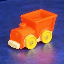 Vtg Fisher Price Toys USA Little People Single Seat Choo Choo Train