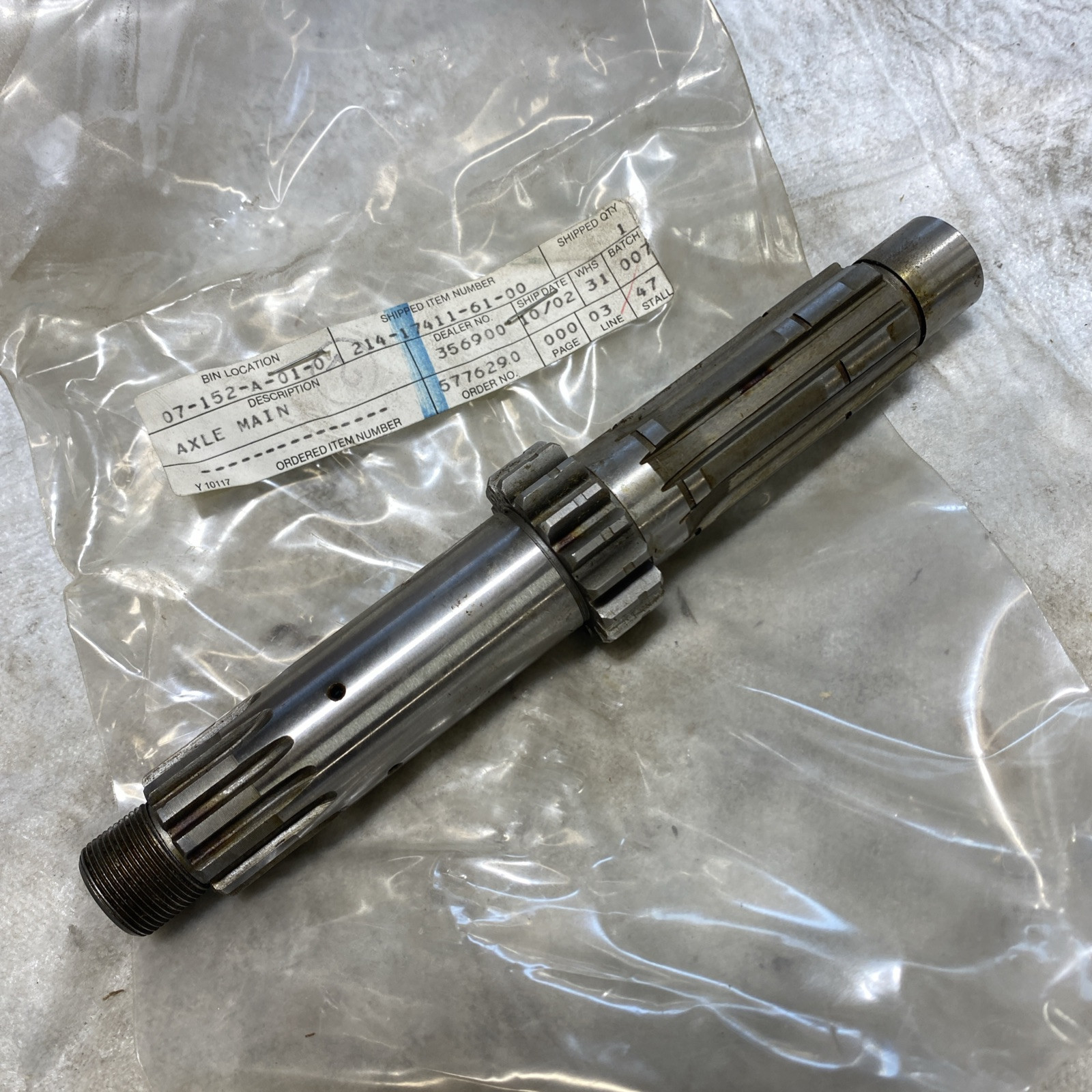 NOS Yamaha 70’s DT1 RT1  Main Transmission Axle  214-17411-00-00 #396