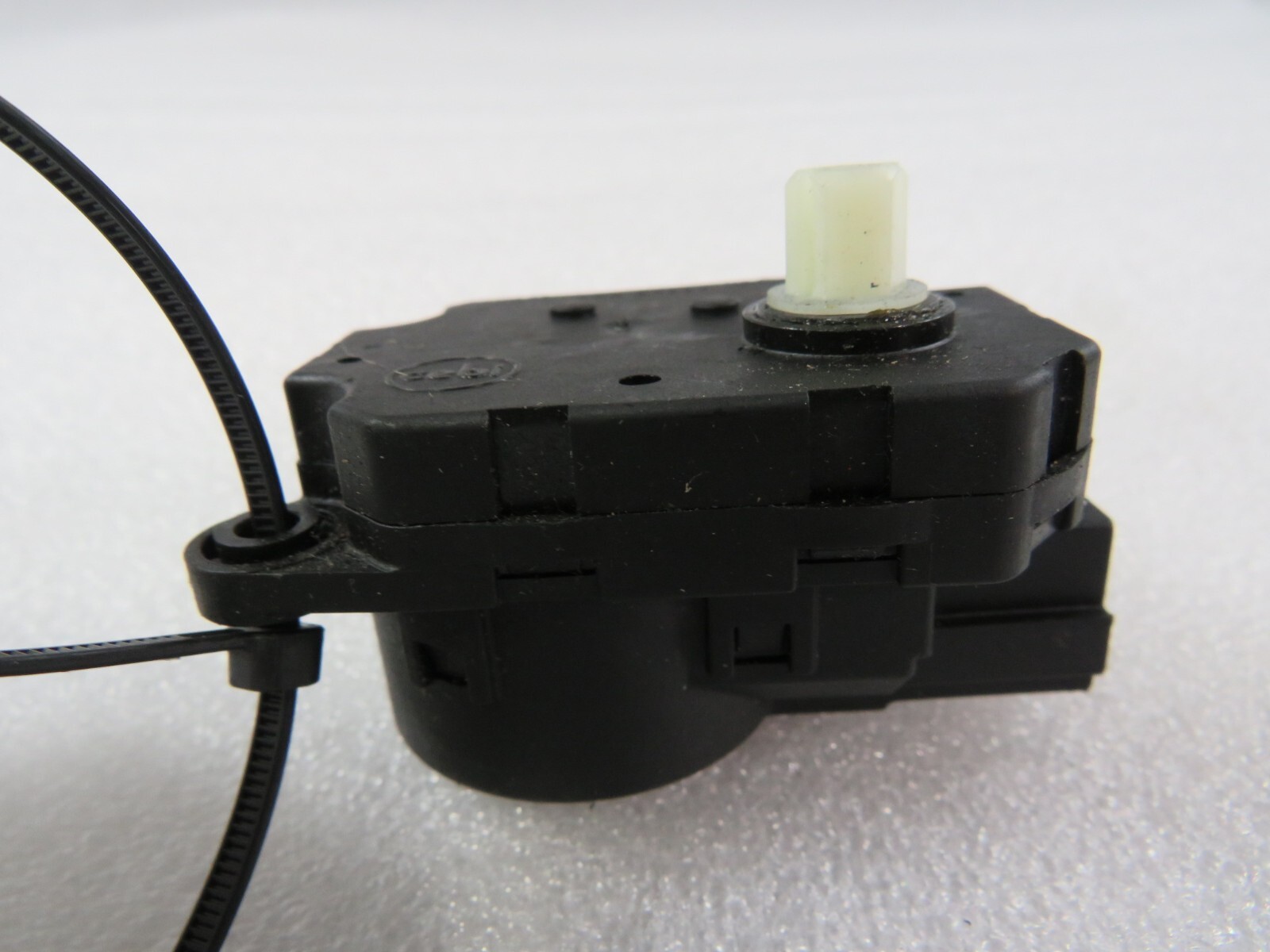 Ferrari 458 Italia, 488, FF, California, Actuator, Used, P/N 82047300