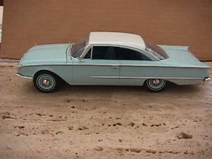 amt 1960 ford starliner