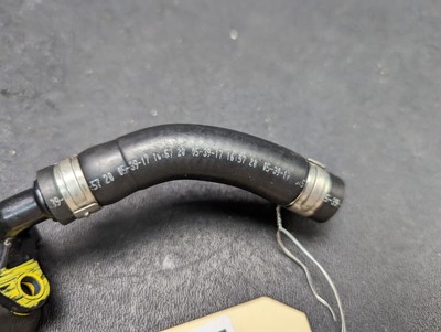 Engine Coolant Water Feed Tube Pipe 2018 Audi A6 06L121497P 2016 