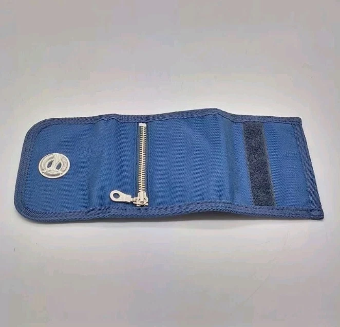 Puma Nylon Tri-Pliegue Gancho y Lazo Azul Oscuro Billetera Cremallera Tarjeta Soporte de Almacenamiento de Monedas Foto 4 de 4