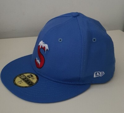 supreme newera 7 サイズ8/3 Sロゴ　角 Supreme S Logo New Era 7 3/8 58.7cm