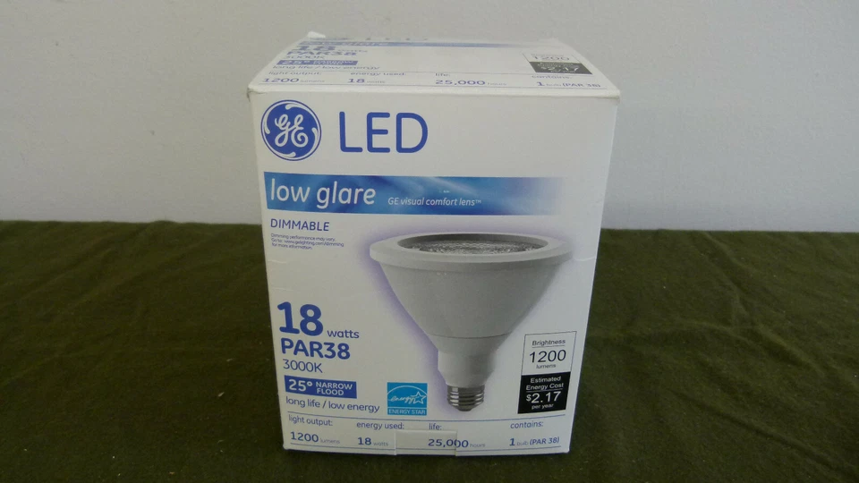 GE 94904 - LED18D38W930/25 LED Low Glare Dimmable PAR38 Lamp 3000K 18W - Image 2 of 4