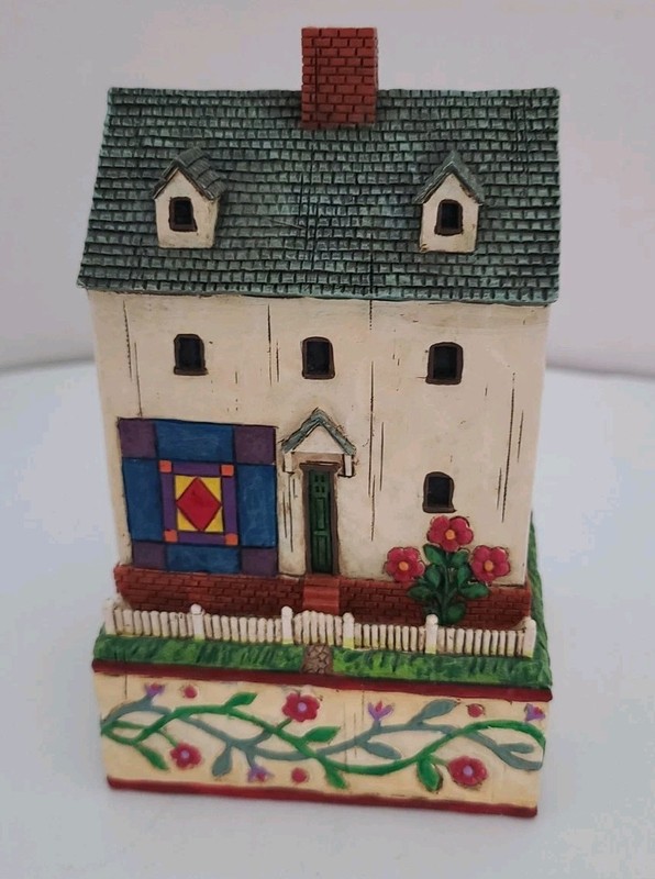 Jim Shore Salt Box Village House Blue W/ Triangle Quilt  2004