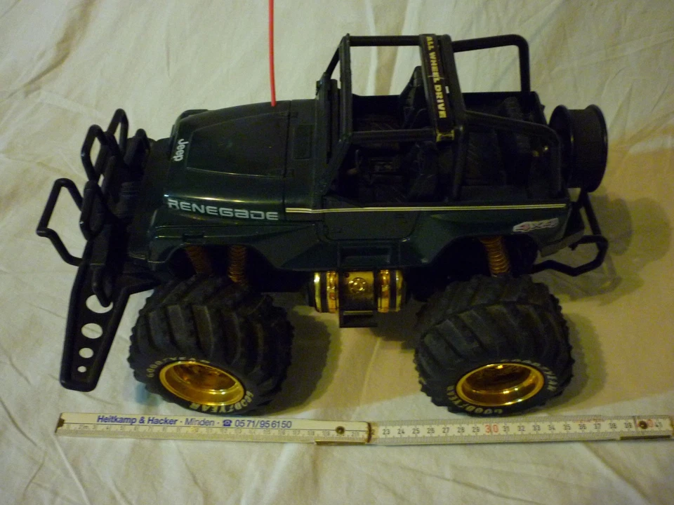 Dickie, RC-JEEP "Renegade" 4WD - Bild 4 von 4