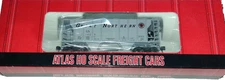 Atlas HO Scale Great Northern 2-Bay Covered Hopper Car (GN-1819-71405)