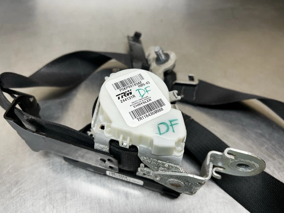 13-18 Dodge Ram 1500 2500 FL DRIVER Seat Belt OEM P5KP991X9AF Foto 4 de 4