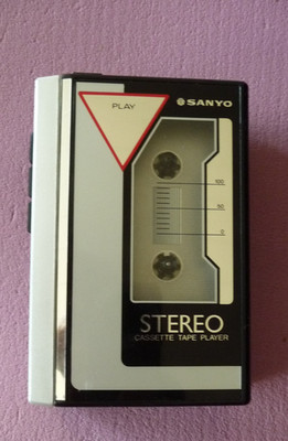 Walkmann SANYO M-GP10 tragbarer KassettenRecorder Vintage FUNKTIONIERT !!!