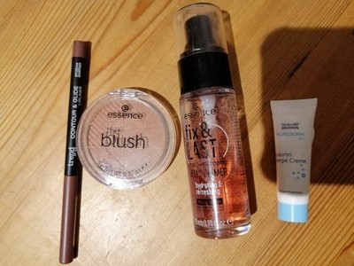 Kosmetik  Make up Schmink Set Lipliner The Blush Essence fix last