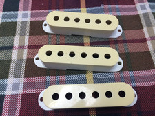 Set Older Relic White Fender Squier Stratocaster SIngle Coil Pickup Covers,Strat