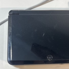 Nintendo 3DS Cosmo Black Handheld System w Charger & Stylus - Tested & Working