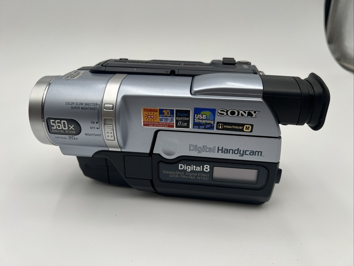 Sony DCR-TRV140 Digital8 Camcorder **Bad Screen- Works Unit Only