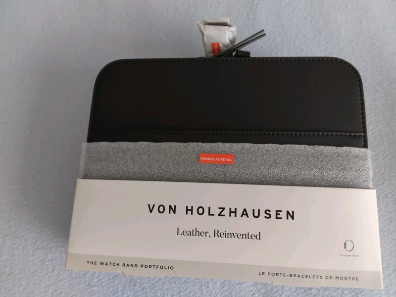 Von Holzhausen The Watch Band Portfolio Apple Watch Bands Zippered Case Leather 