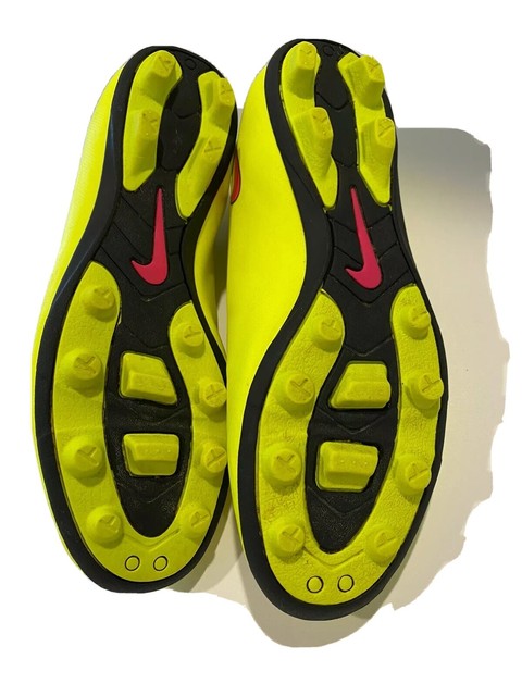 NIKE MERCURIAL SOCCER CLEATS 5.5YOUTH NEON YELLOW WITH PINK SWOOSH | eBay