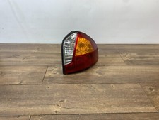 2001-2004 Hyundai Santa Fe Rear Outer Tail Light Right Side OEM *DAMAGED*