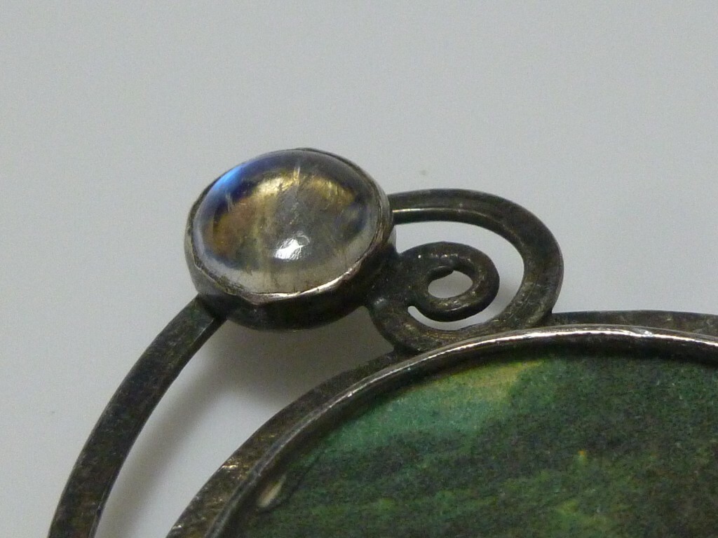 STERLING SILVER GREYHOUND PORTRAIT CAMEO LOCKET 14K GOLD MOONSTONE