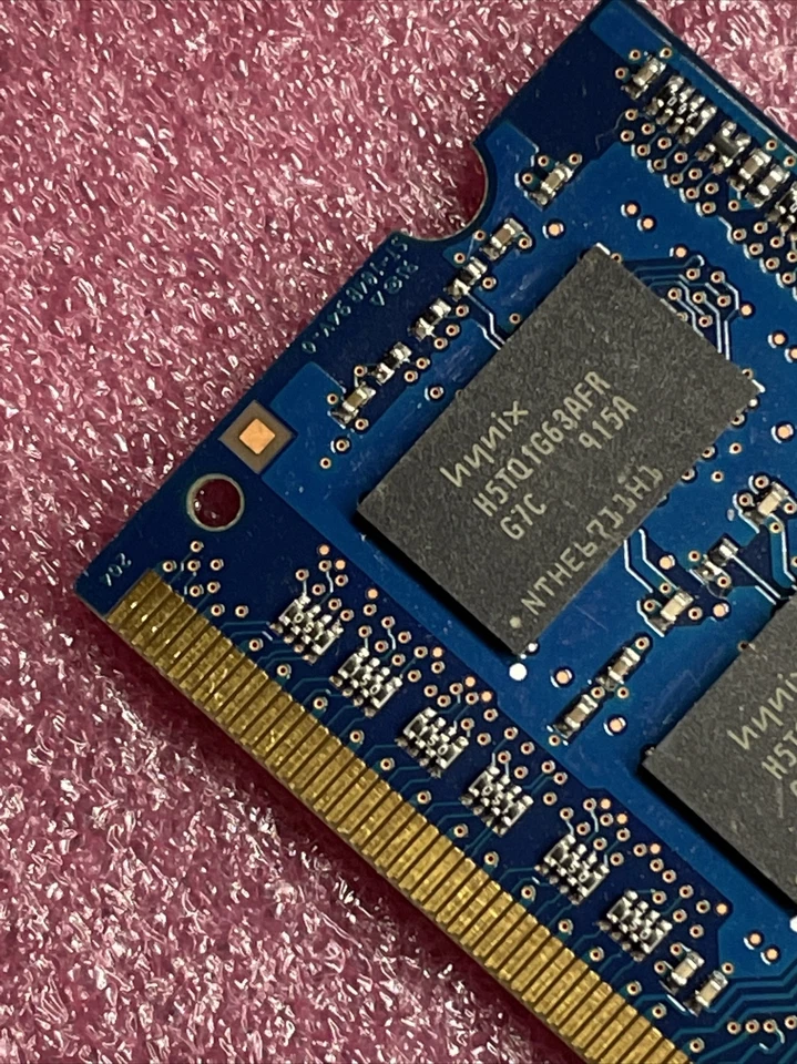 2GB 2x1GB HMT112S6AFR6C-G7N0 AA Hynix 1GB PC3-8500 DDR3-1066MHz non-ECC A1 - Image 4 of 4