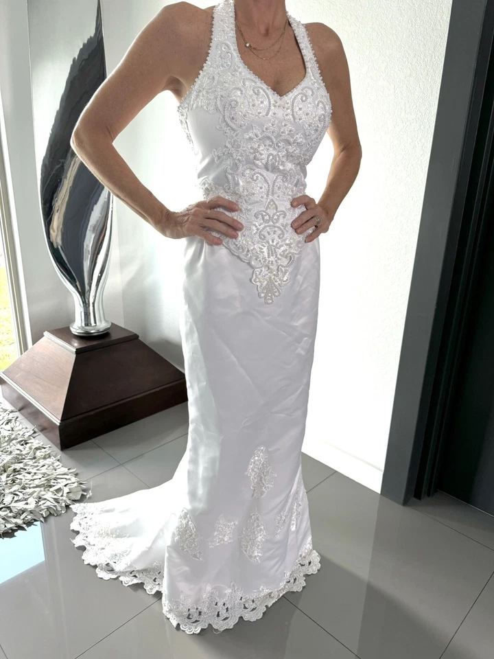 Vestido de novia David Michaelangelo blanco halter línea A removible bullicio Foto 2 de 4