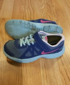 girls nike trainers size 1