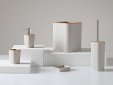 Set Accessori Bagno 5 Pezzi in Plastica e Bambù CREMA  Moderno Include Dispensns