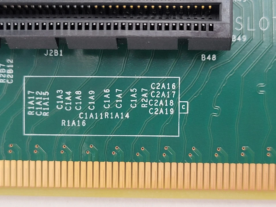 Intel PBA H20087-171 Circuit Board 2U 3-Slot PCI Express Riser Card - Image 4 of 4