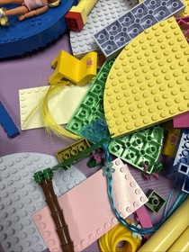 Vintage LEGO Belville 5890 Pretty Wishes Playhouse w/ Figures