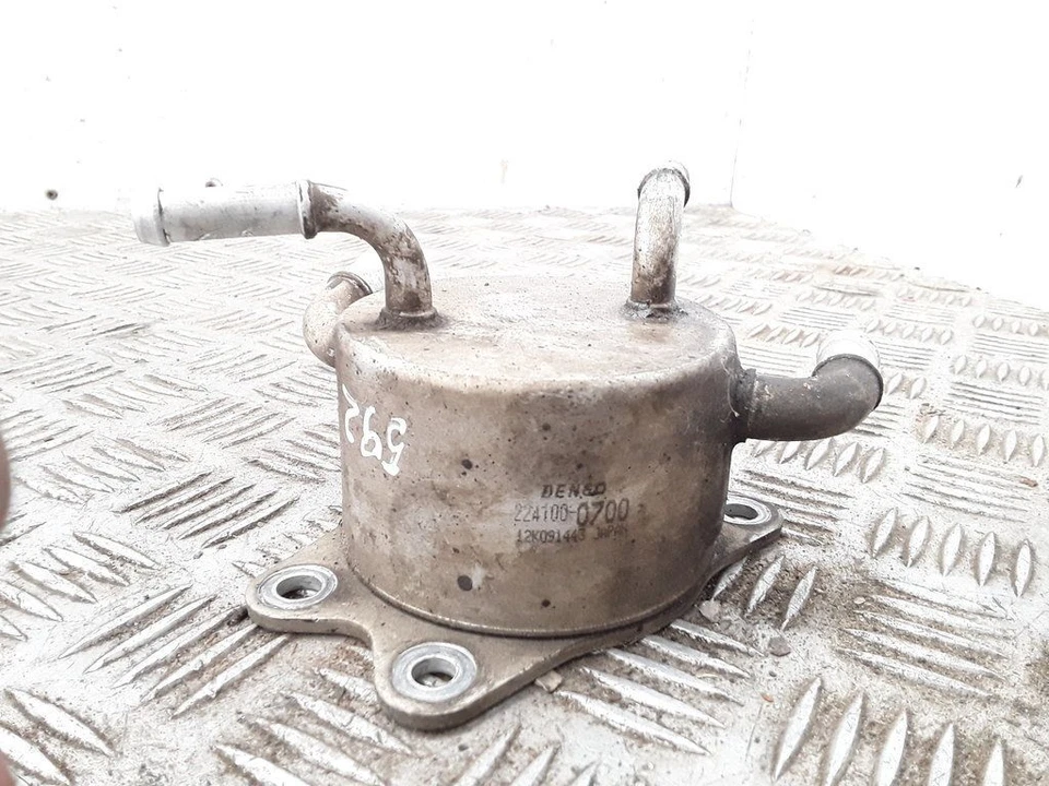 Honda Accord MK8 2.2i-DTEC 110kW Estate 2009 Engine Vacuum Pump 2241000700 - Image 2 of 4