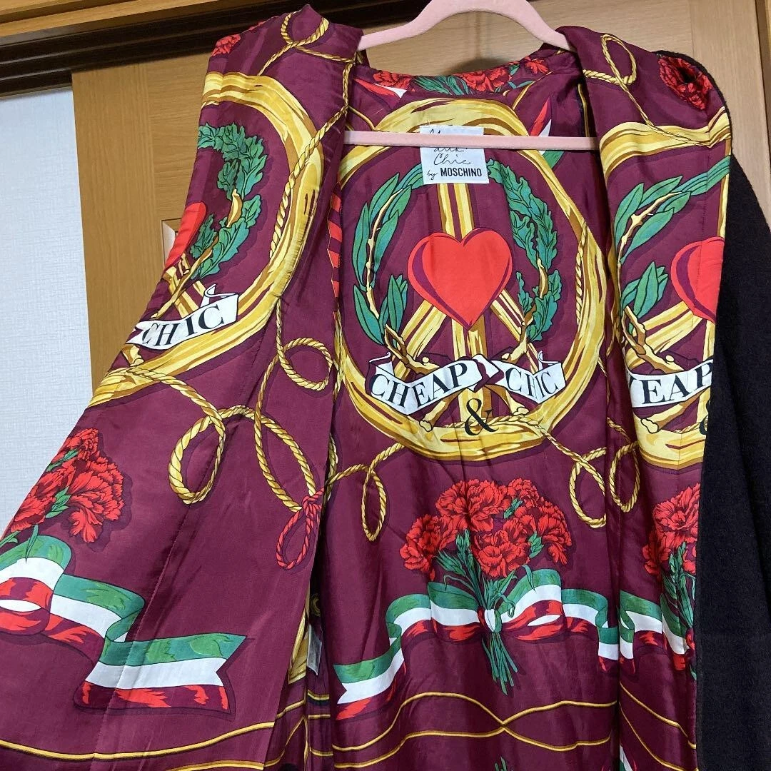 Cappotto lungo Moschino economico e chic fodera sciarpa stampa all over vestito taglia L