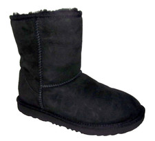 UGG BIG KIDS CLASSIC II BLACK SUEDE BOOTS 4 M