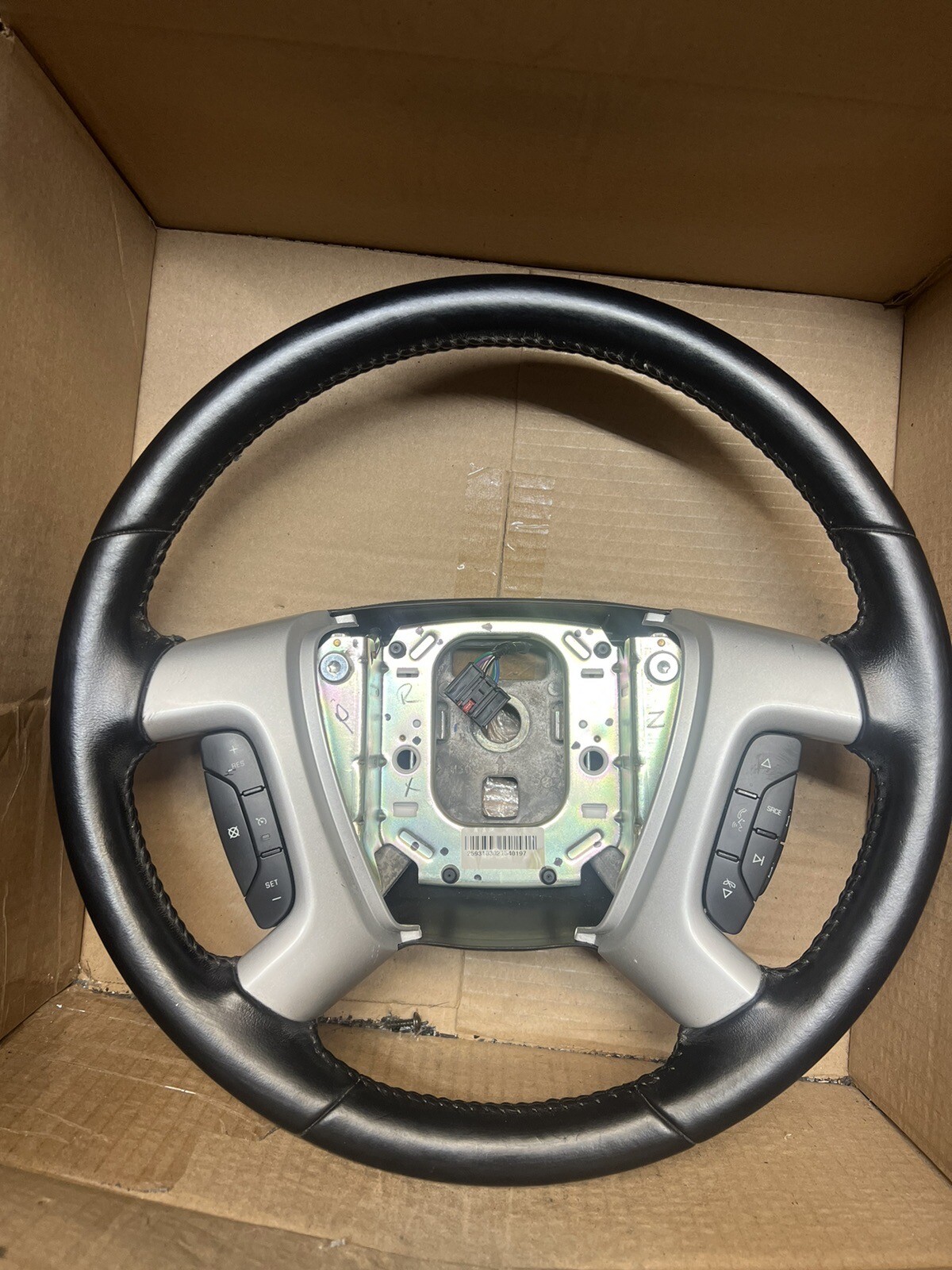 13 14 15 16 17 CHEVY TRAVERSE Steering Wheel LEATHER w/o heat eBay