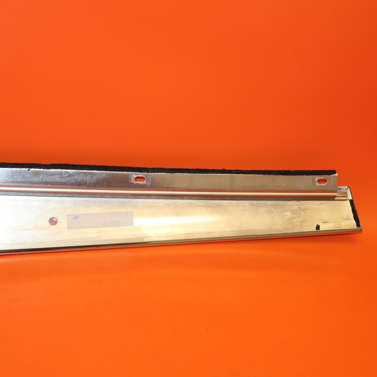 ROLLS ROYCE PHANTOM DOOR COVER B COLUMN RIGHT PASSENGER FRONT 2018-2023 7413632