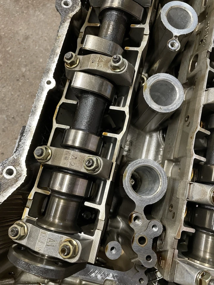 BMW E36 320i E34 M52B20 M50B20 Single VANOS CYLINDER HEAD 1738744 - Image 4 of 4