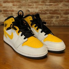 Nike Air Jordan 1 Mid GS University Gold White Black size 5Y 554725-170